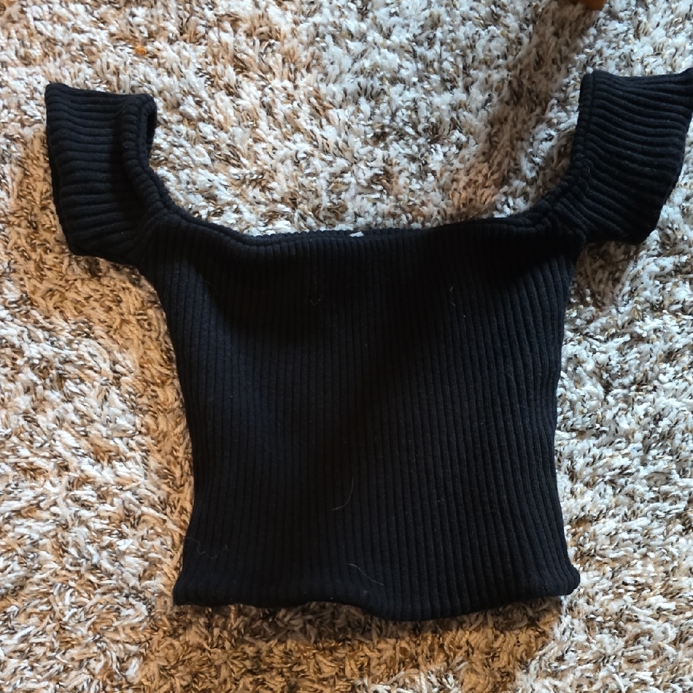 ARE YOU AM I Black Ribbed Crop Top